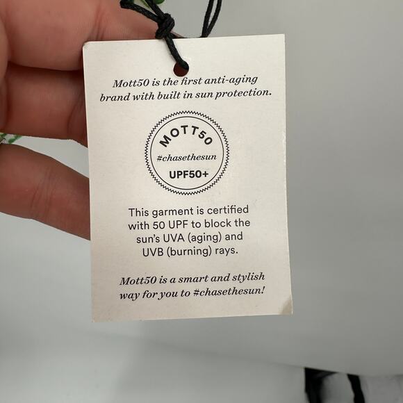 MOTT50 NWT Botanical Bikini Top // S - Picture 4 of 5